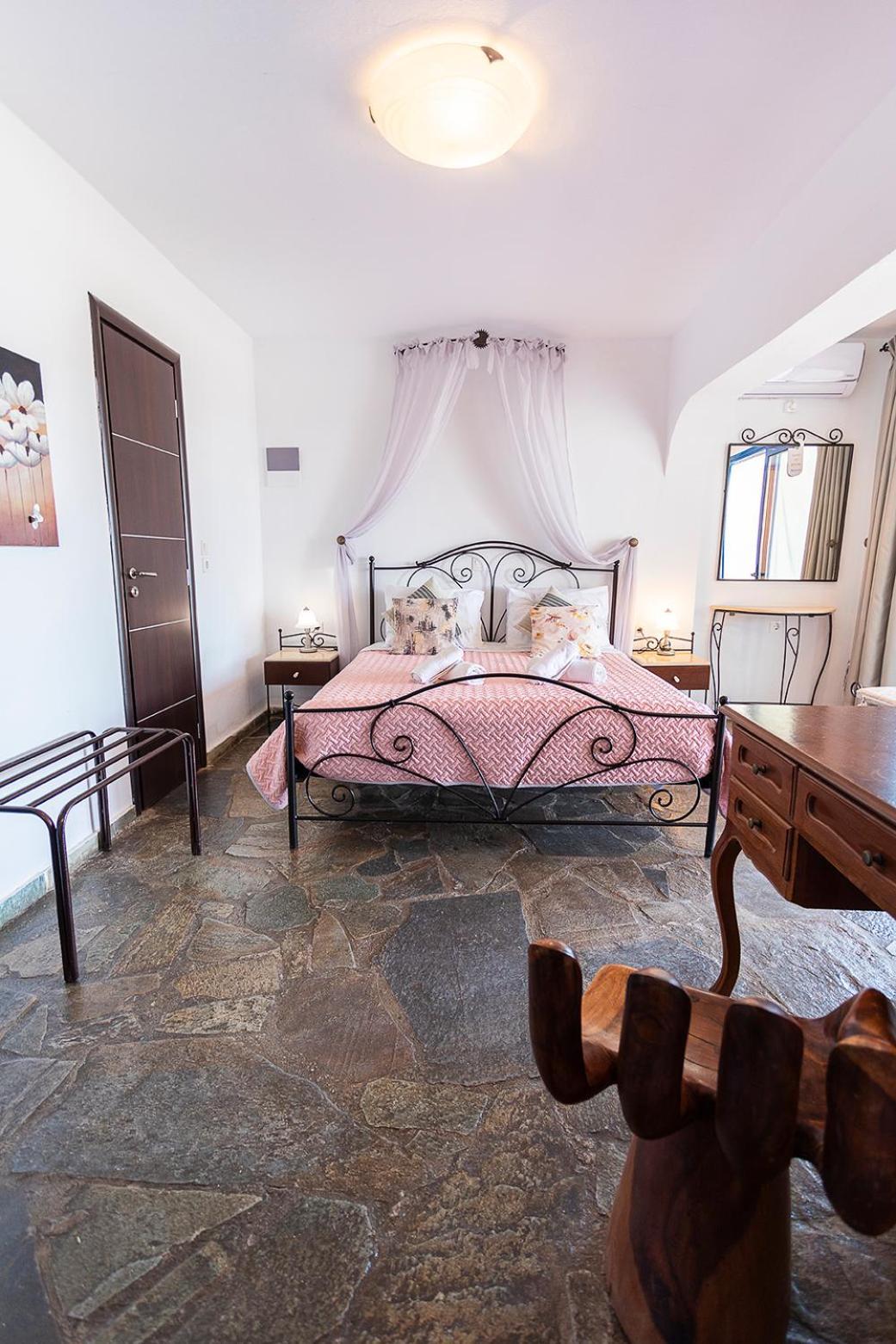 Vassilia On The Beach Serifos Livadakia Exterior photo