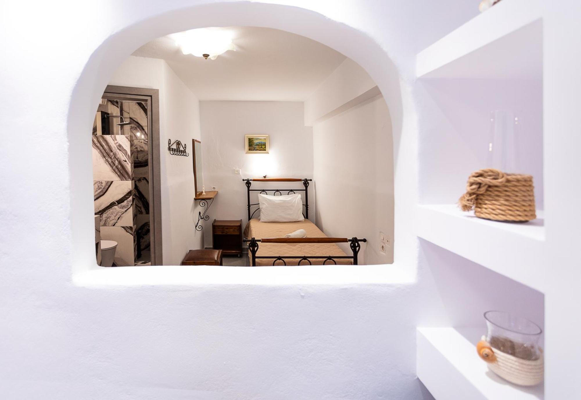 Vassilia On The Beach Serifos Livadakia Exterior photo