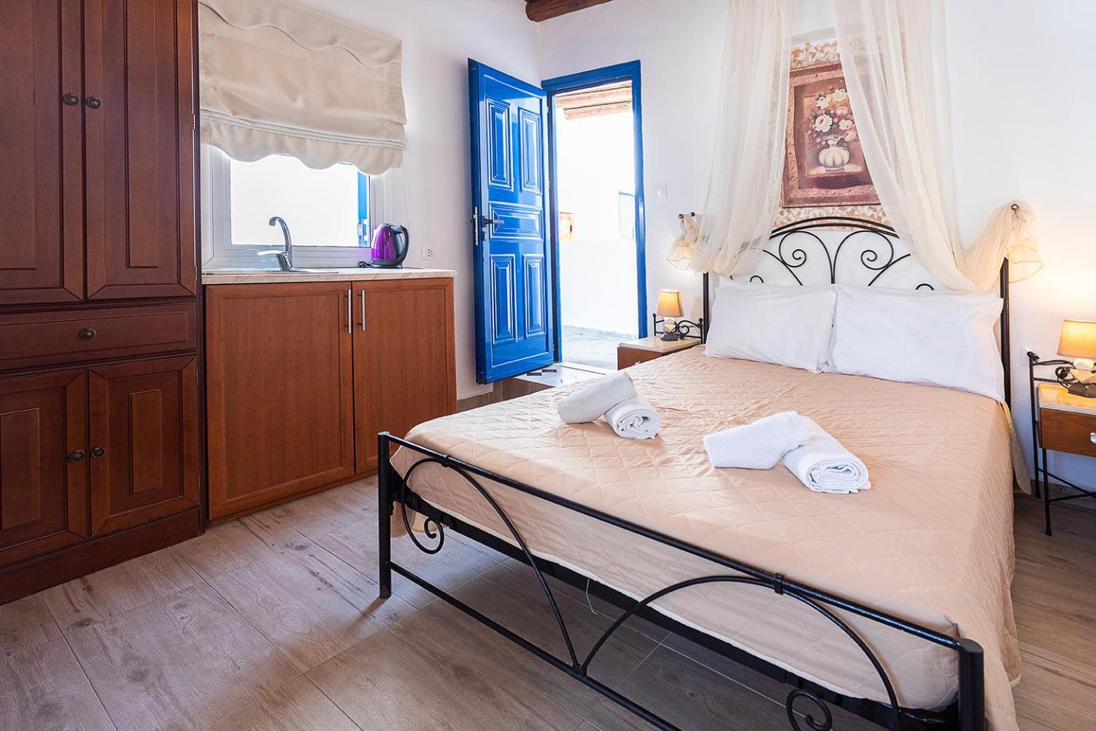 Vassilia On The Beach Serifos Livadakia Exterior photo