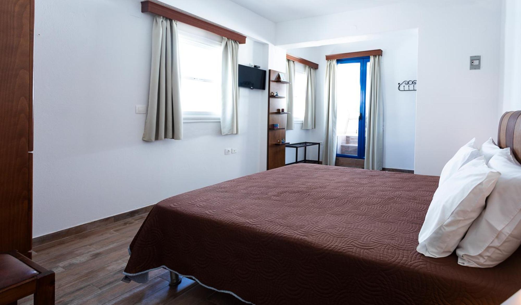 Vassilia On The Beach Serifos Livadakia Exterior photo