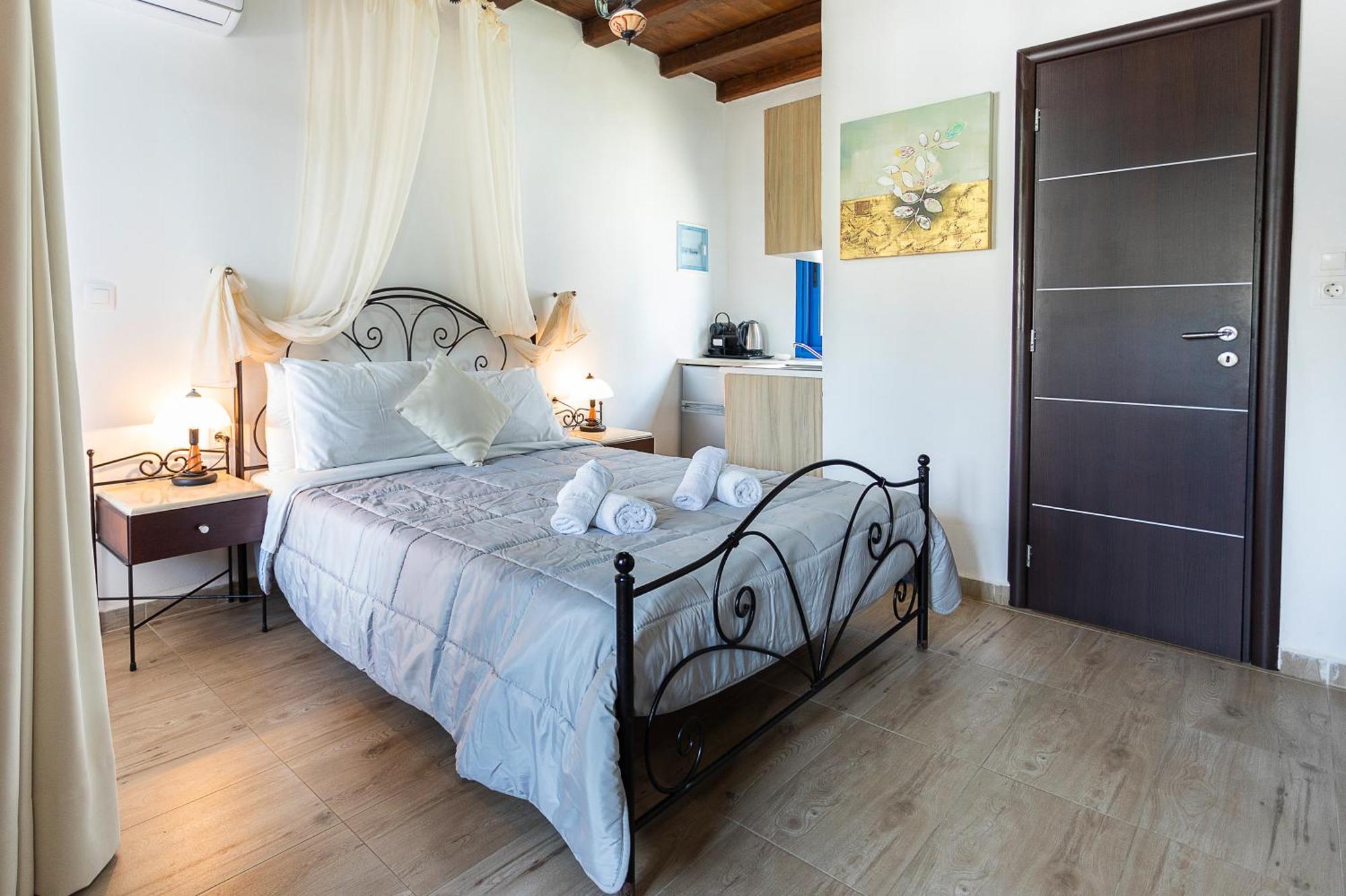 Vassilia On The Beach Serifos Livadakia Exterior photo