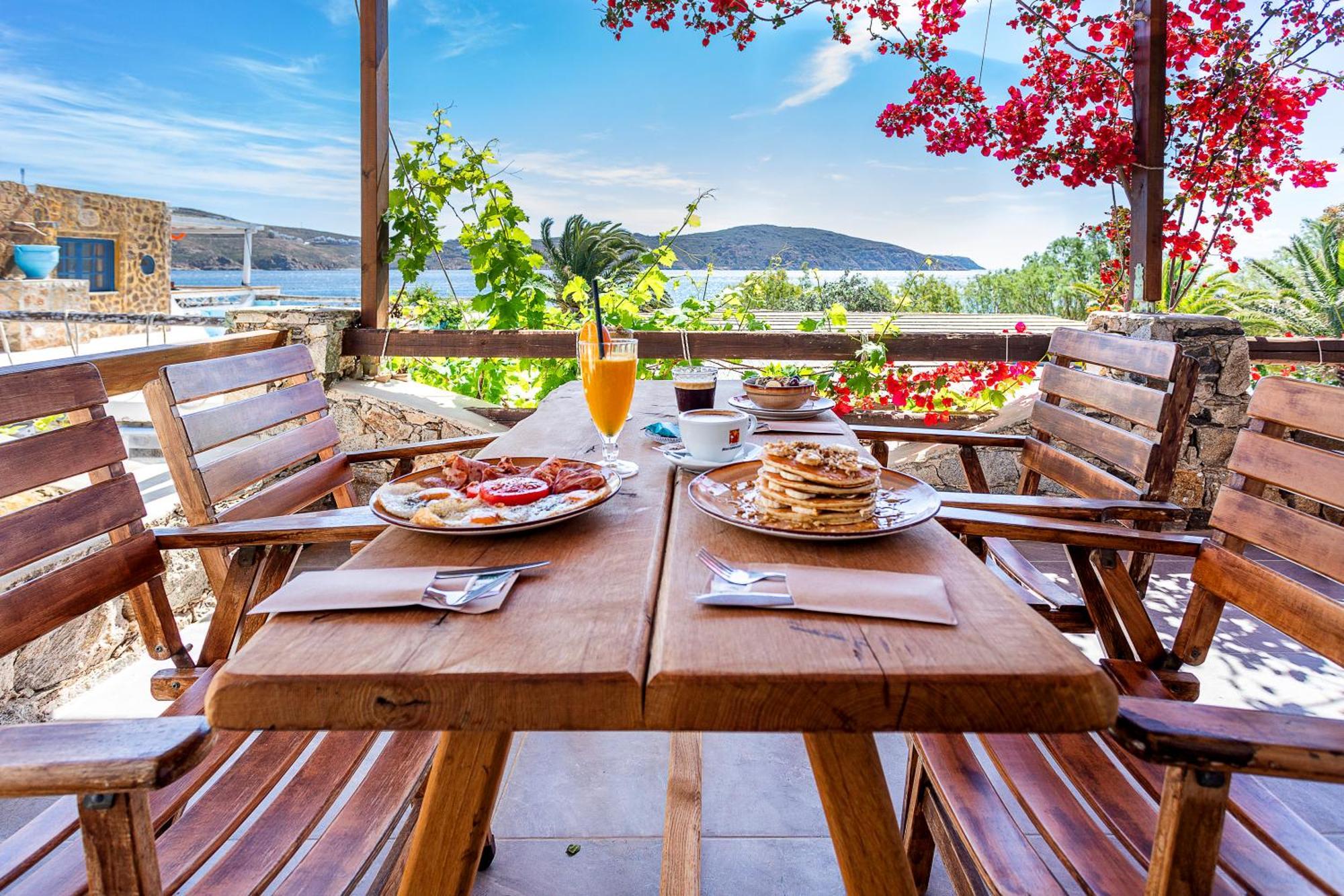 Vassilia On The Beach Serifos Livadakia Exterior photo