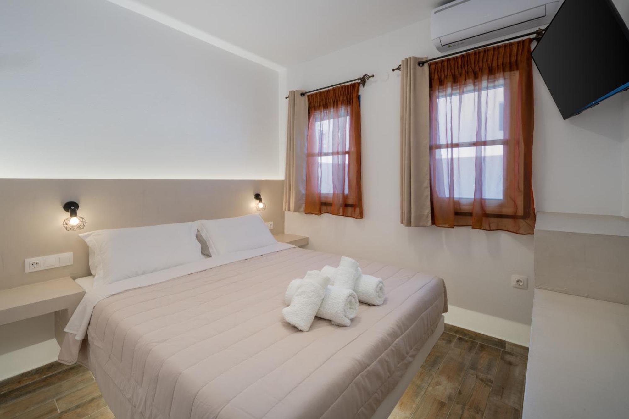 Vassilia On The Beach Serifos Livadakia Exterior photo